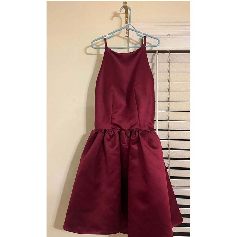 Custom Burgandy Satin Bubble Hem Cocktail Dress Open Back Spaghetti Strap Formal